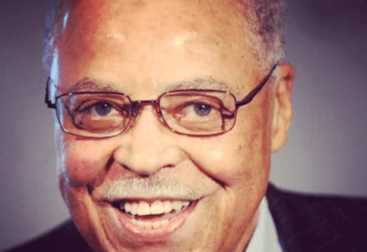 James Earl Jones, voz de Darth Vader na saga Star Wars, morre aos 93 anos