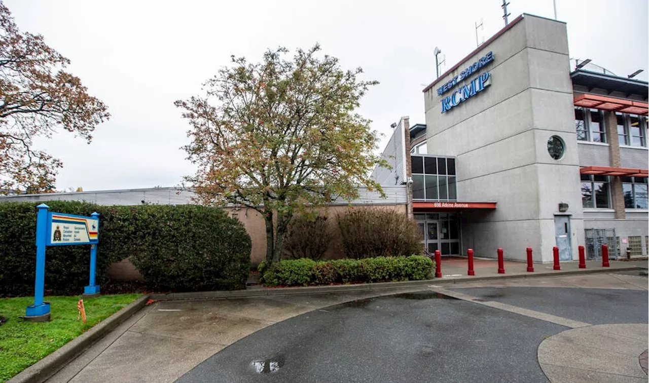 Man arrested after youths attacked with knife, bear spray on Galloping Goose in Langford