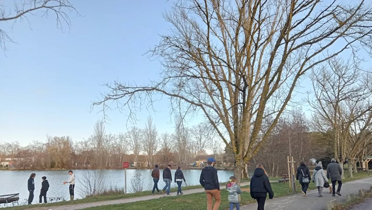 Vacances d'hiver en famille à la base de loisirs