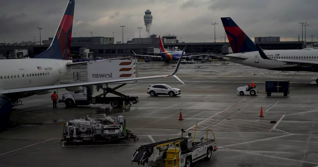 4 passengers injured after Delta flight aborted on takeoff at Atlanta airport