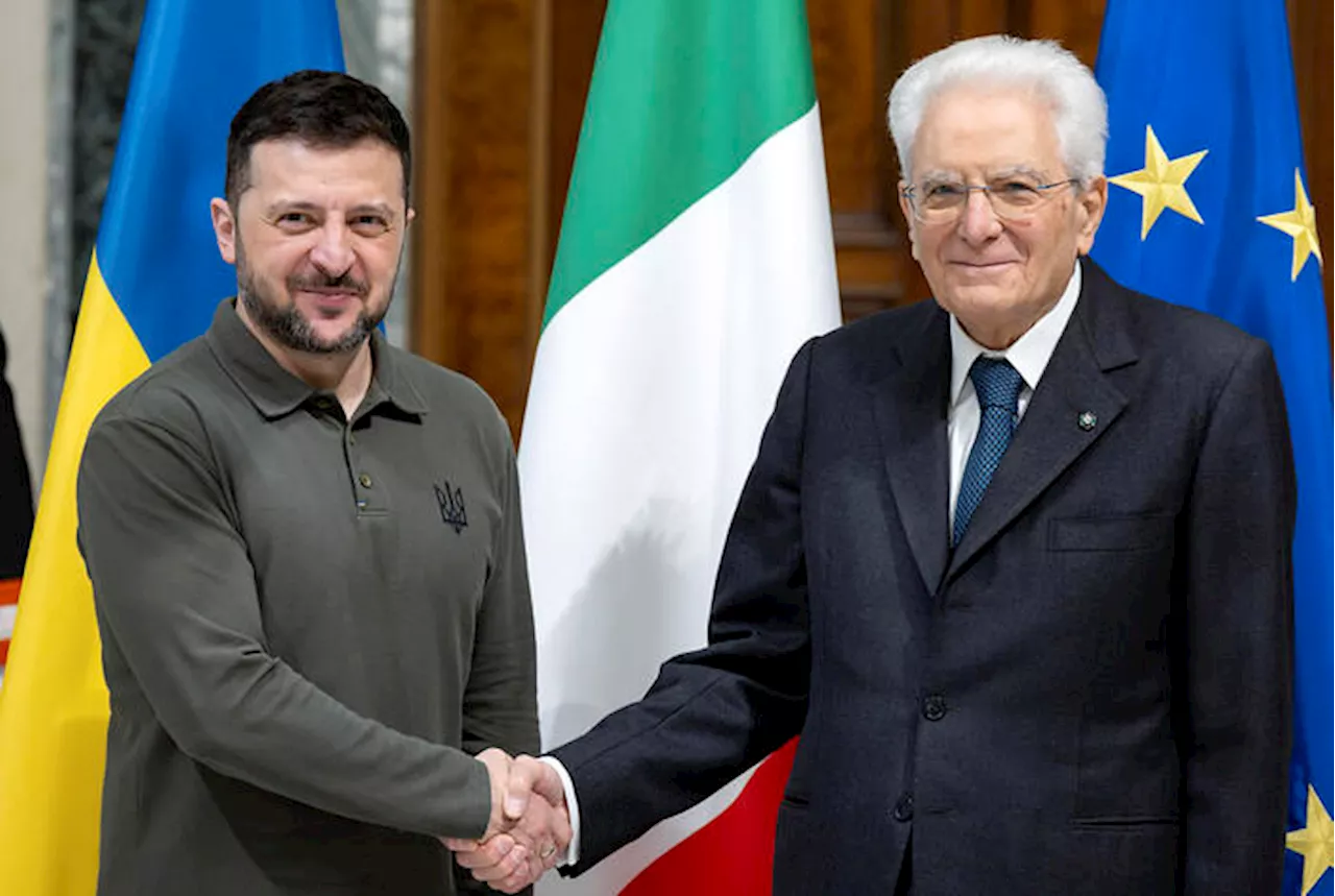 Mattarella a Zelensky: 'Il nostro sostegno è per la sicurezza dell'Ue'. Il presidente ucraino: 'Mi fido di Meloni'