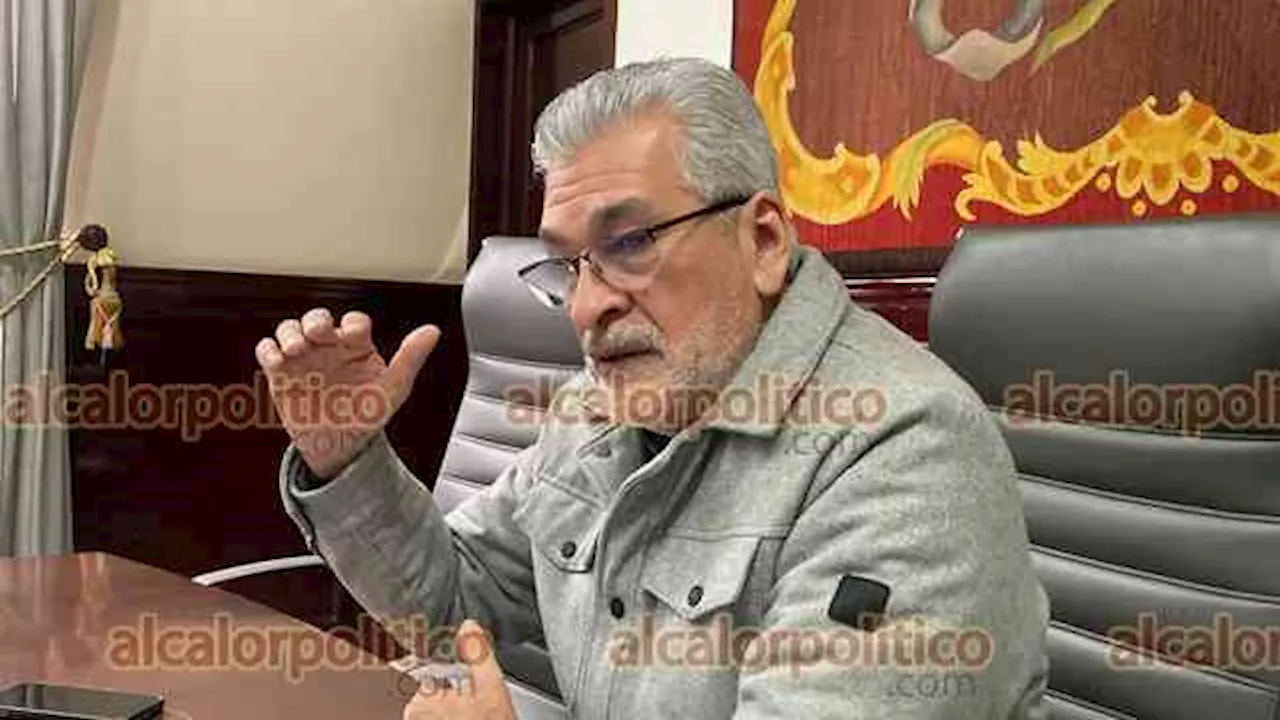 Alcalde de Xalapa advierte sobre posibles despidos por proselitismo político