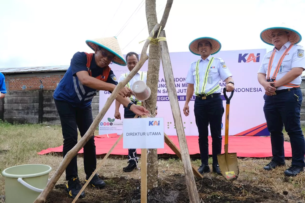 Dirut KAI pimpin penanaman sejuta pohon di Divre III Palembang