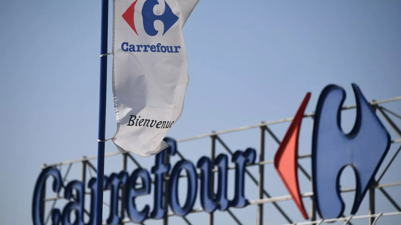 Carrefour veut passer 39 magasins supplémentaires en franchise ou location-gérance