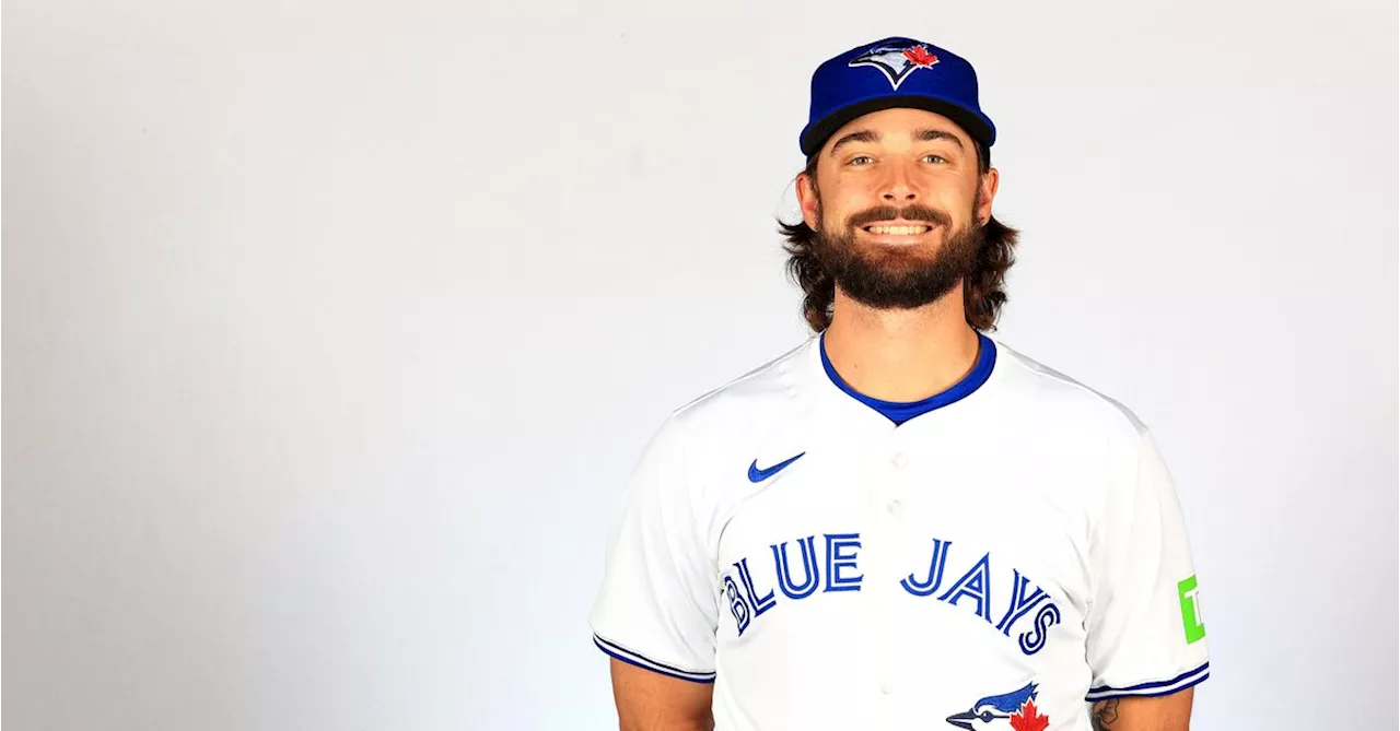 Blue Jays' Free Agency Pursuit and Arbitration Deadline Looms