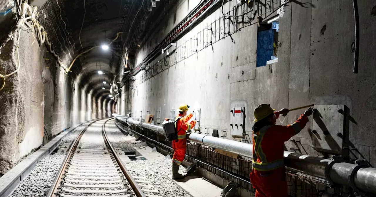 Canada added 91,000 jobs in December as unemployment rate fell