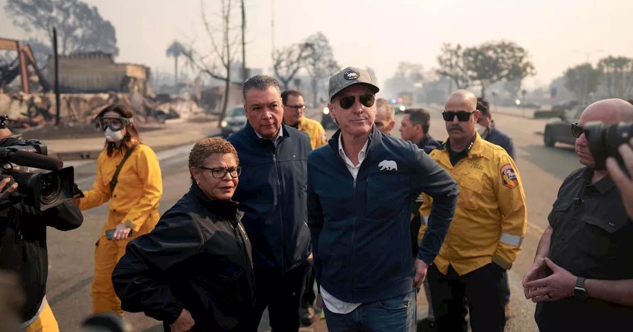 LA Mayor Karen Bass awkwardly ignores questions from overseas reporter about California fires