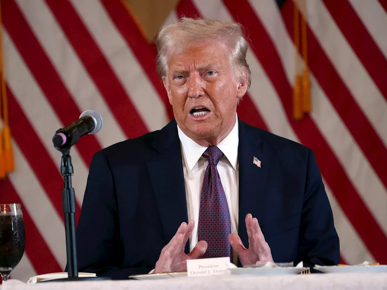 Trump dice que Putin quiere reunirse con él para acabar con la guerra en Ucrania