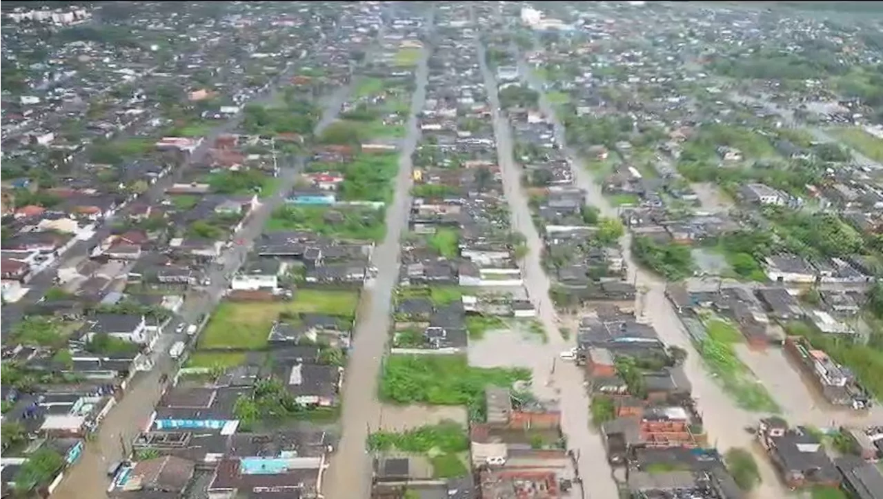 Peruíbe (SP) devastada: imagens aéreas mostram dimensão do alagamento