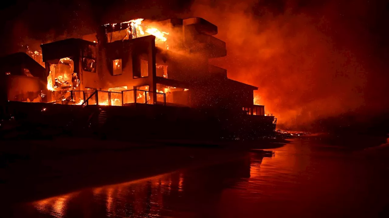 Inferno a Los Angeles: le fiamme divorano Pacific Palisades