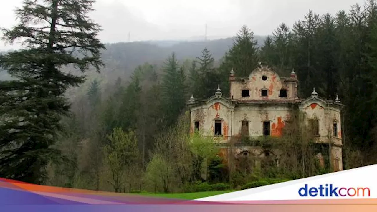 Misteri 'Gedung Merah', Vila Terbengkalai Bekas Ritual dan Lokasi Pembunuhan