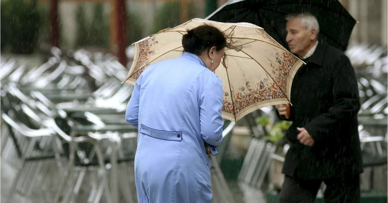 AEMET activa avisos en A Coruña y Pontevedra por lluvias de 40 litros en doce horas