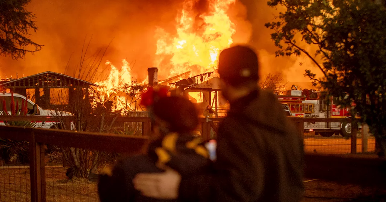 Incendi a Los Angeles: Città nel caos, 180mila evacuati