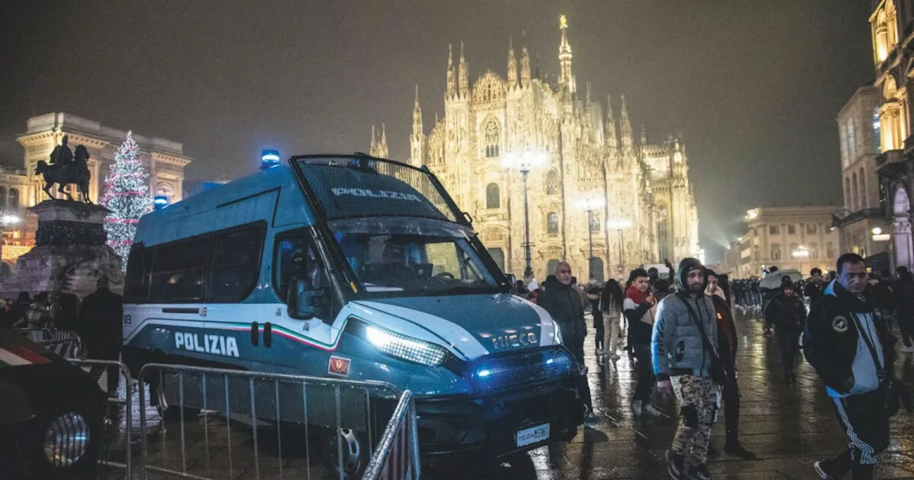 L’ipotesi delle molestie collettive per gli abusi di Capodanno in piazza Duomo, cos’è il…