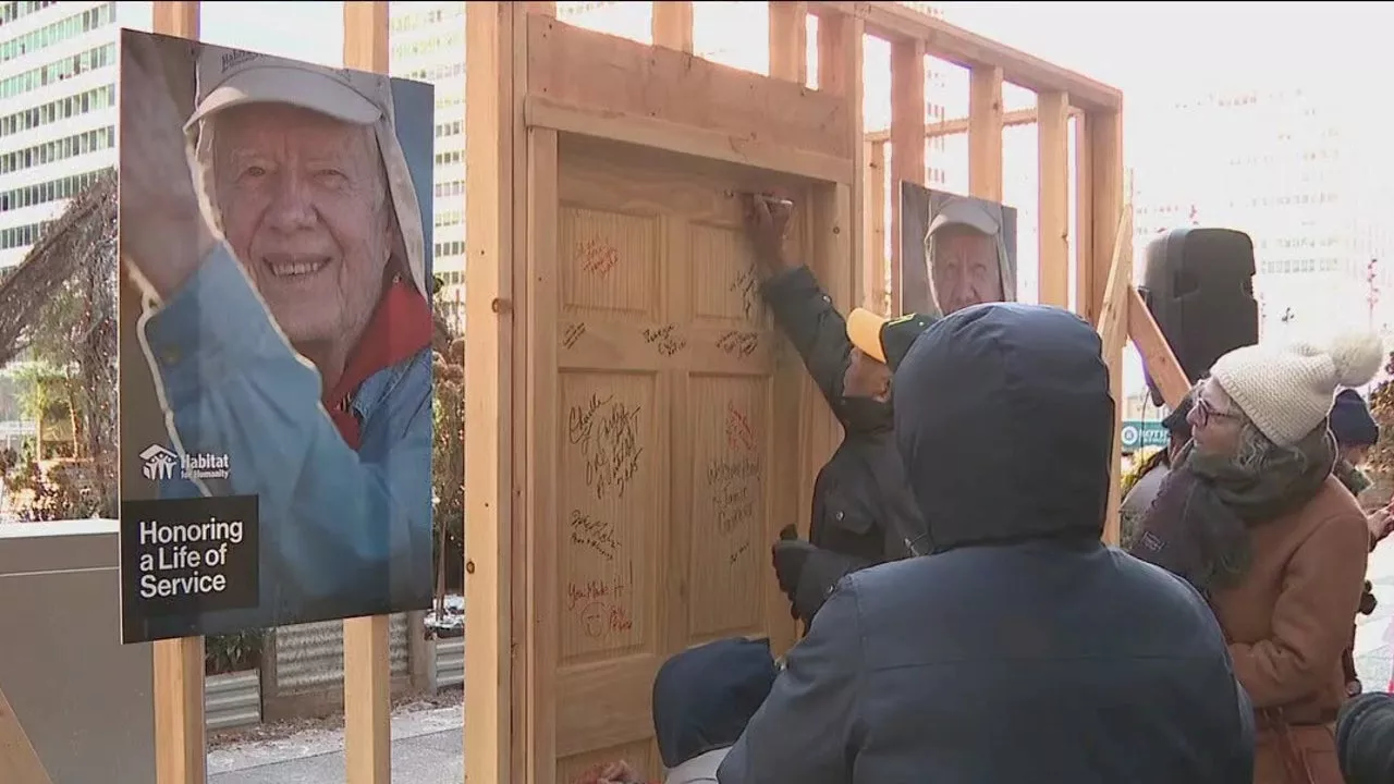 Jimmy Carter Honored by Habitat for Humanity for Decades of Homebuilding Work