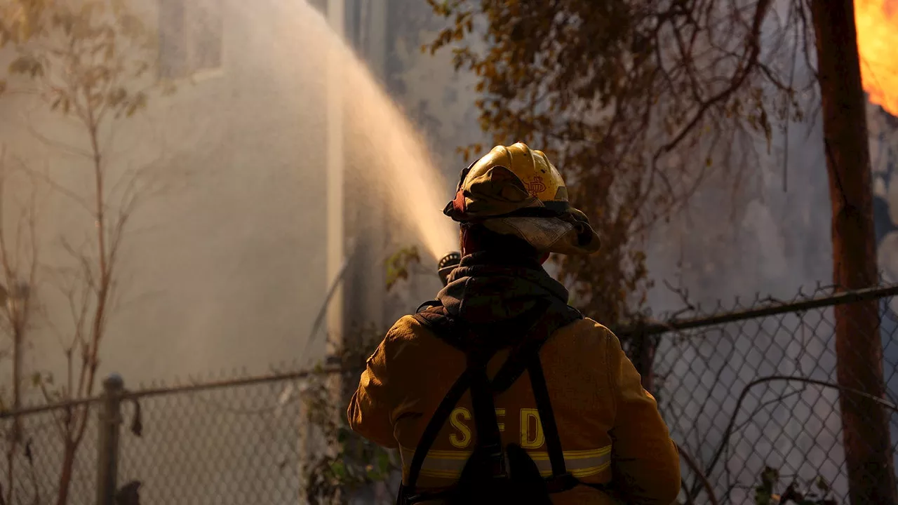 How do you measure wildfire containment?