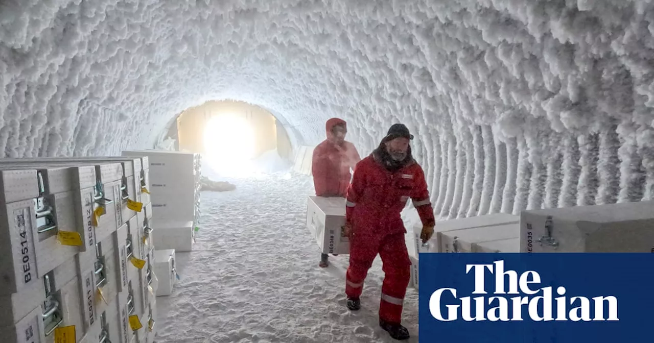 Antarctic cave and a red squirrel: photos of the day