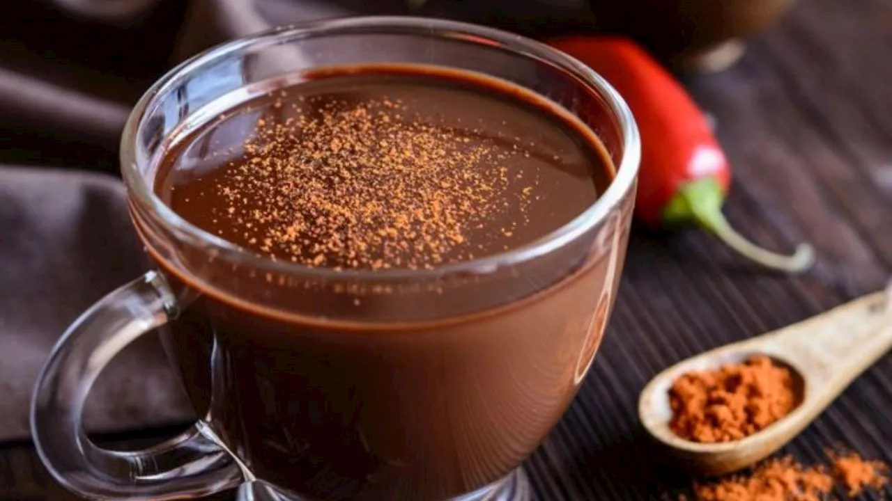 Chocolate caliente con chile, la receta más atrevida para acompañar tus tamales y calentar tus mañanas