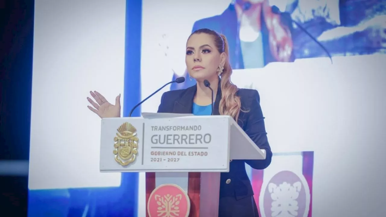 Guerrero entrega casi mil 200 tarjetas Pensión Mujeres Bienestar