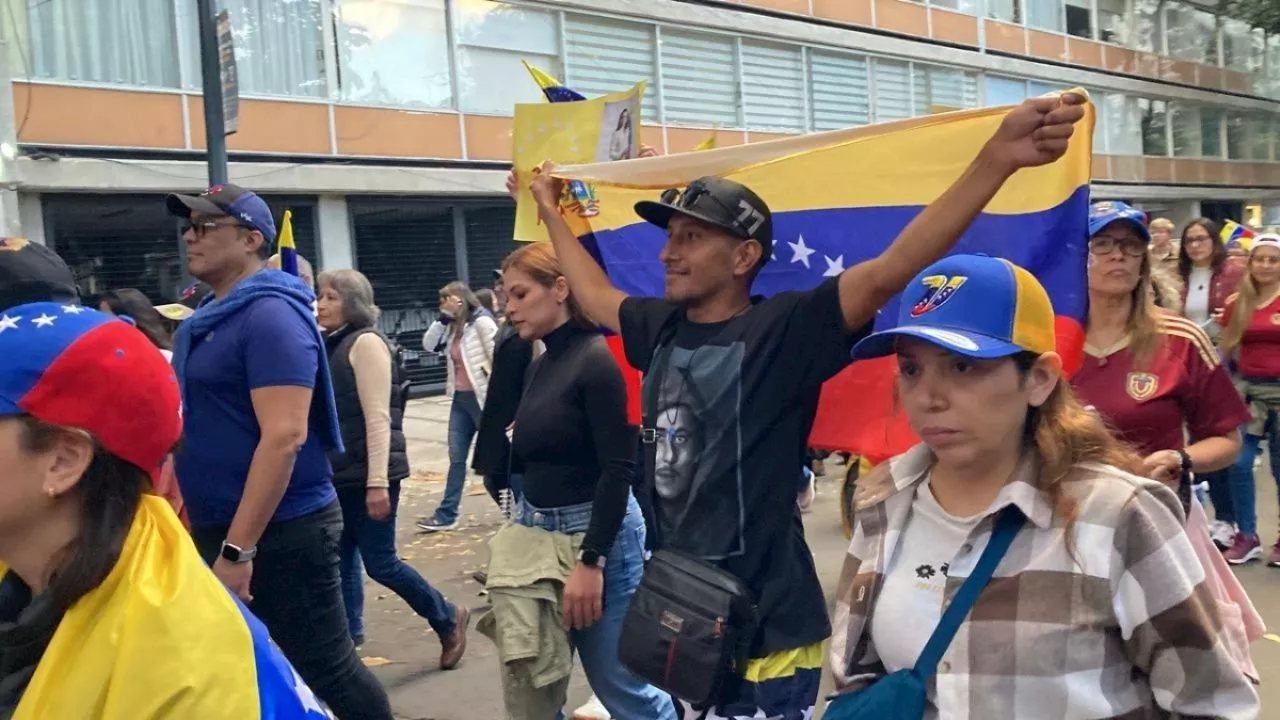 Venezolanos en México protestan en CDMX en apoyo a Edmundo González: 'Que viva Venezuela libre'