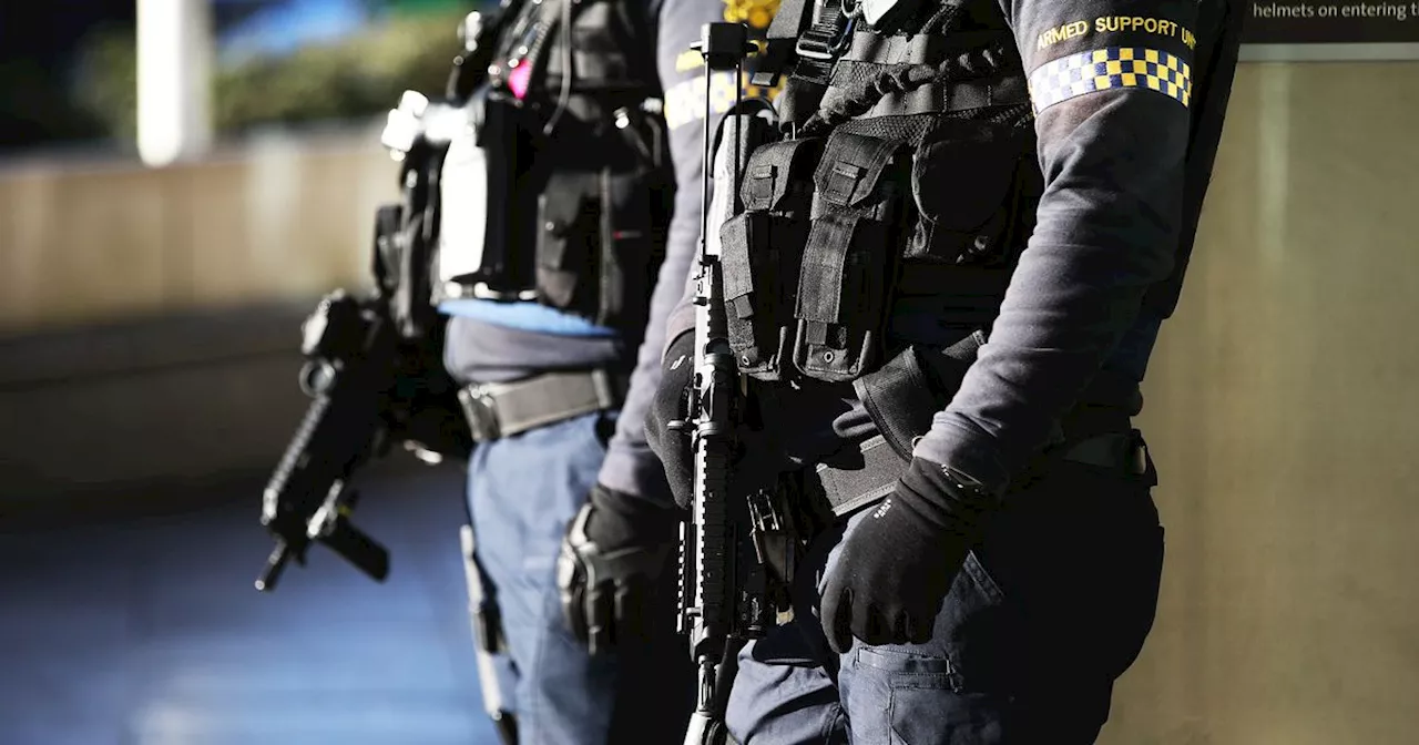 Armed gardai involved in major operation as properties raided and five arrested