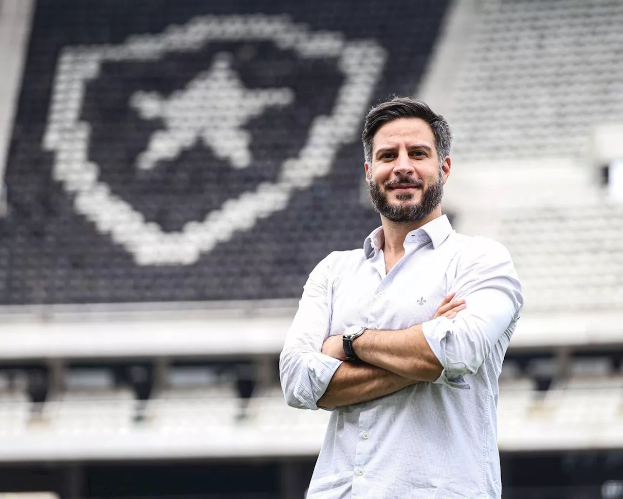 Quem é Léo Coelho, dirigente da base promovido a diretor de futebol do Botafogo