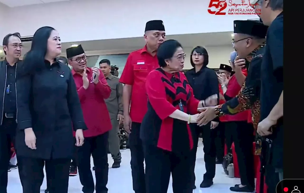 Masuk ke Ruangan Acara HUT PDIP, Megawati Langsung Menyalami Sosok Ini