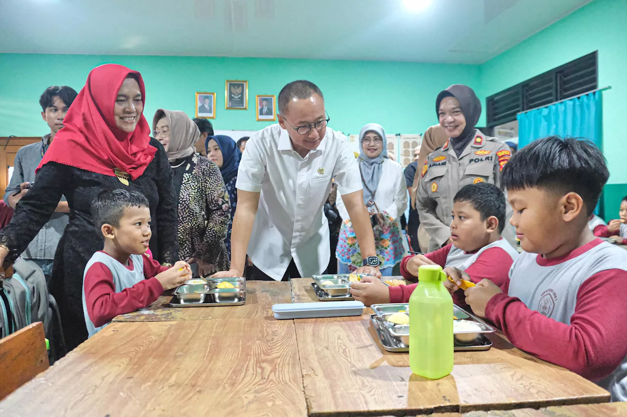 Wakil Ketua MPR Tinjau Program Makan Bergizi Gratis di Kota Bogor