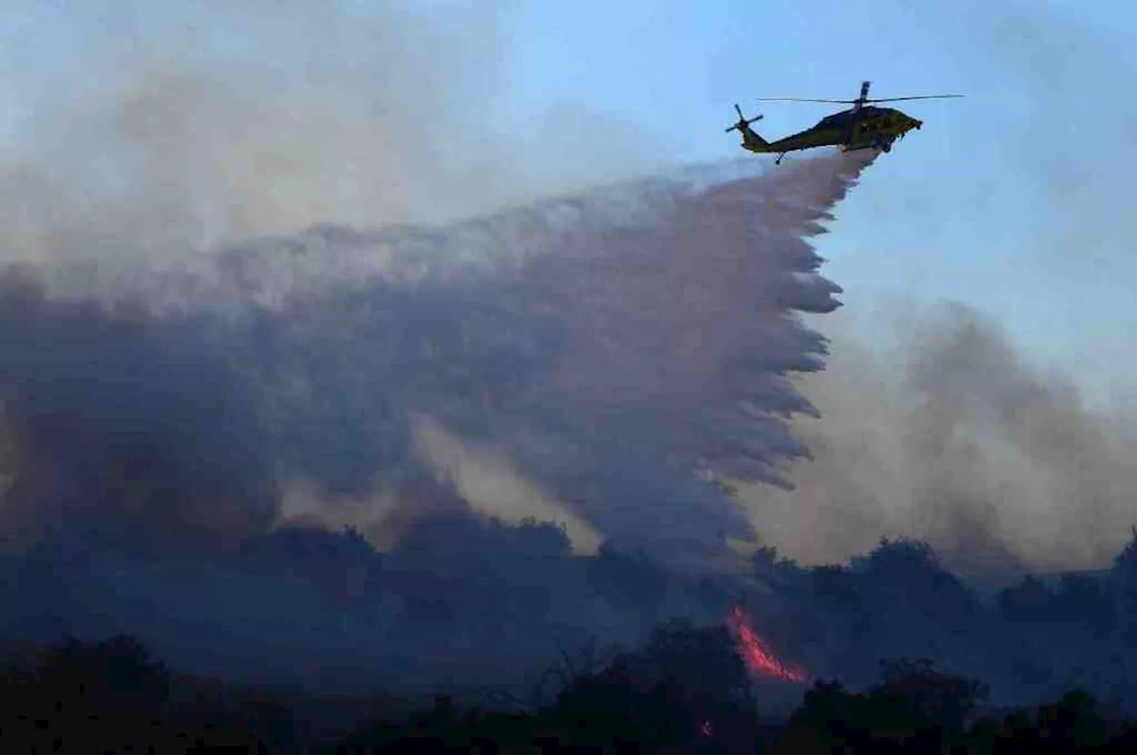 Forward progress of Kenneth fire near West Hills stopped at 1,000 acres