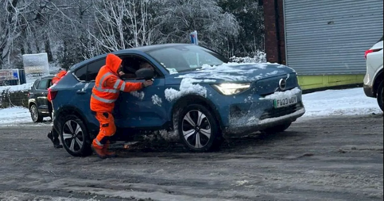 Community Gritting Service Launched by Two Maintenance Workers