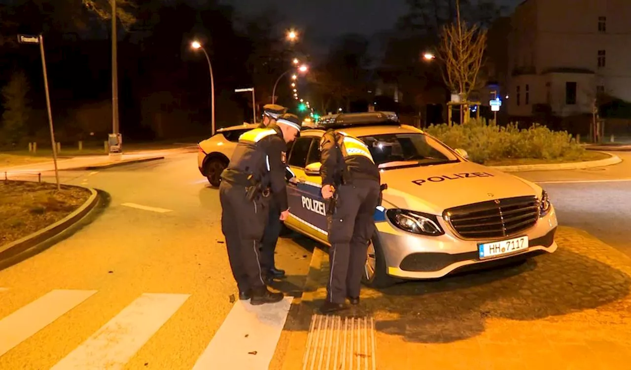 Verfolgungsjagd im Villenviertel: Luxuswagen-Fahrer flüchtet vor der Polizei