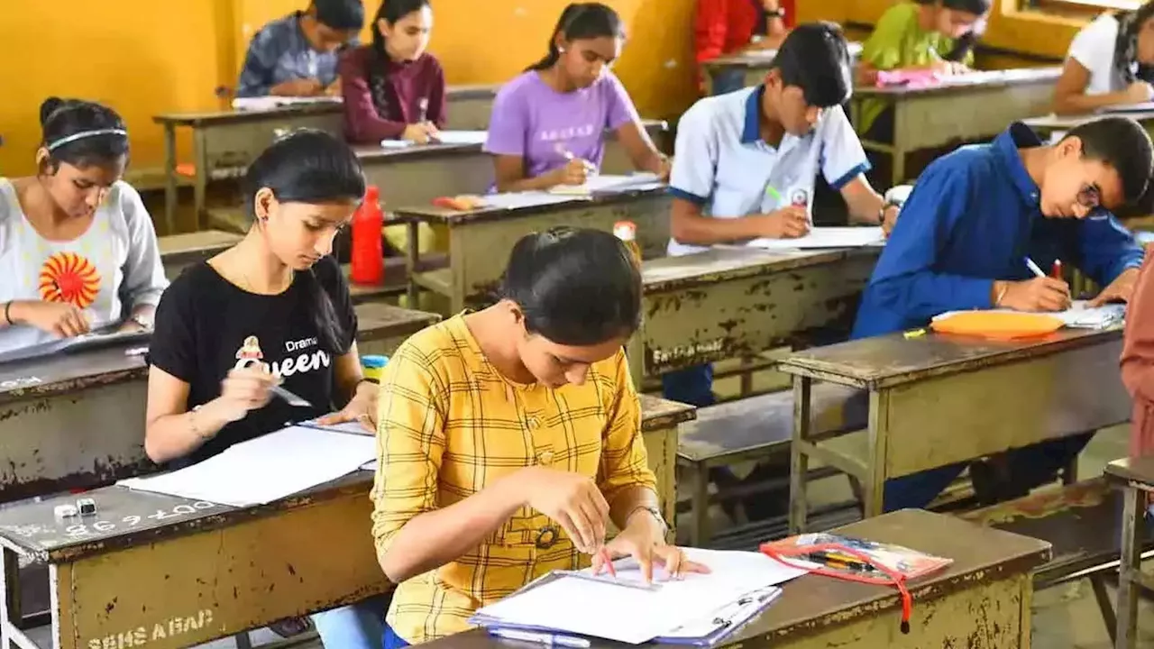 यूपी बोर्ड परीक्षा में नकल कराया तो होगा आजीवन कारावास, 1 करोड़ का जुर्माना भी, जान लीजिए नया सिस्टम