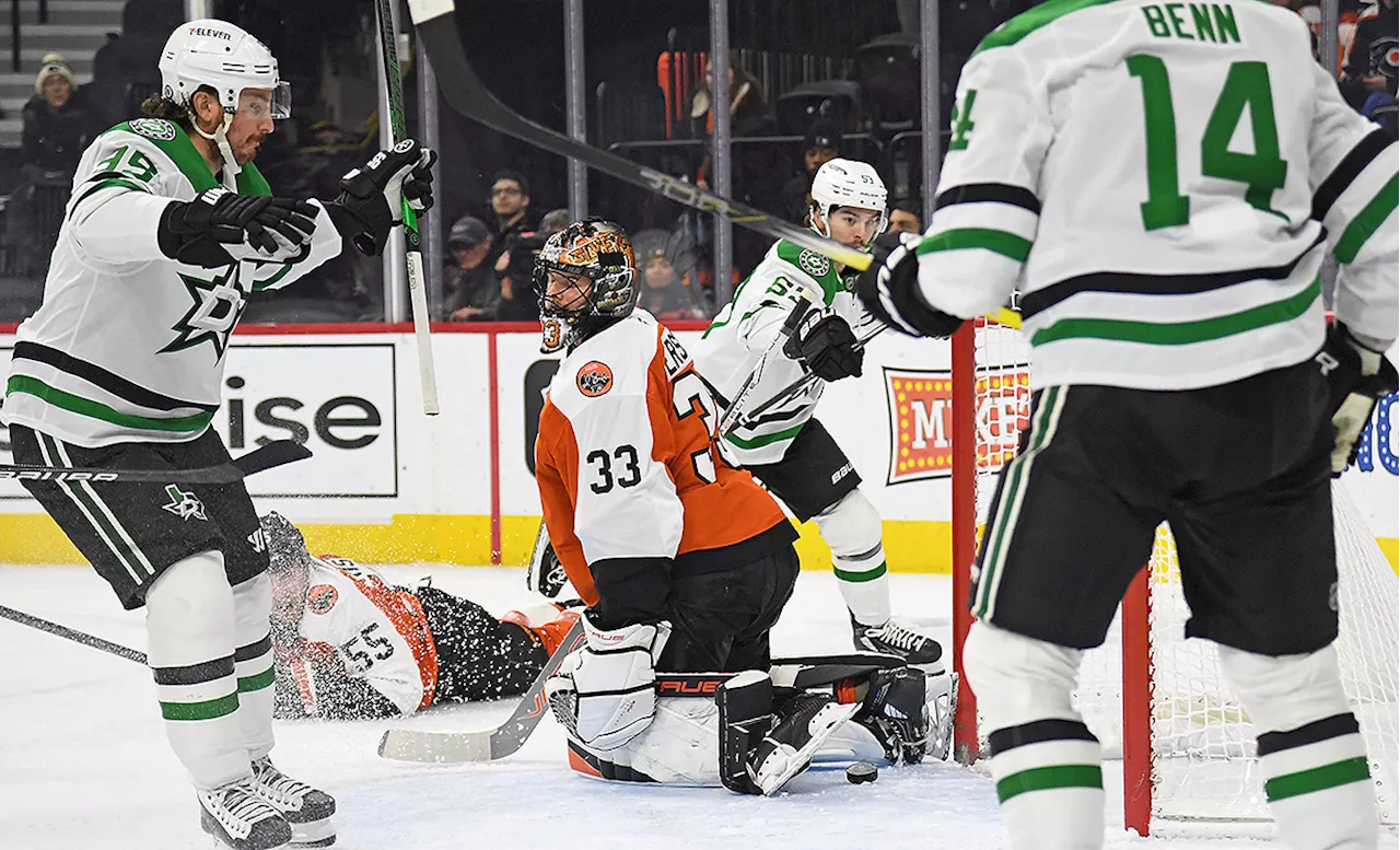 Flyers Suffer 4-1 Loss to Stars, Eliciting Boos from Fans