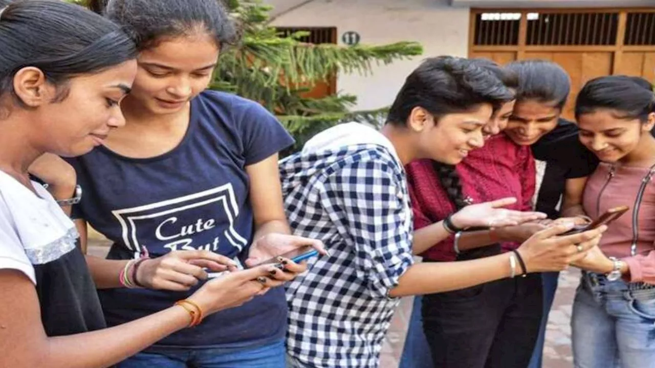 CBSE Board Exam 2025: जाने कब जारी होगा सीबीएसई परीक्षा के लिए एडमिट कार्ड, पढ़ें लेटेस्ट अपडेट