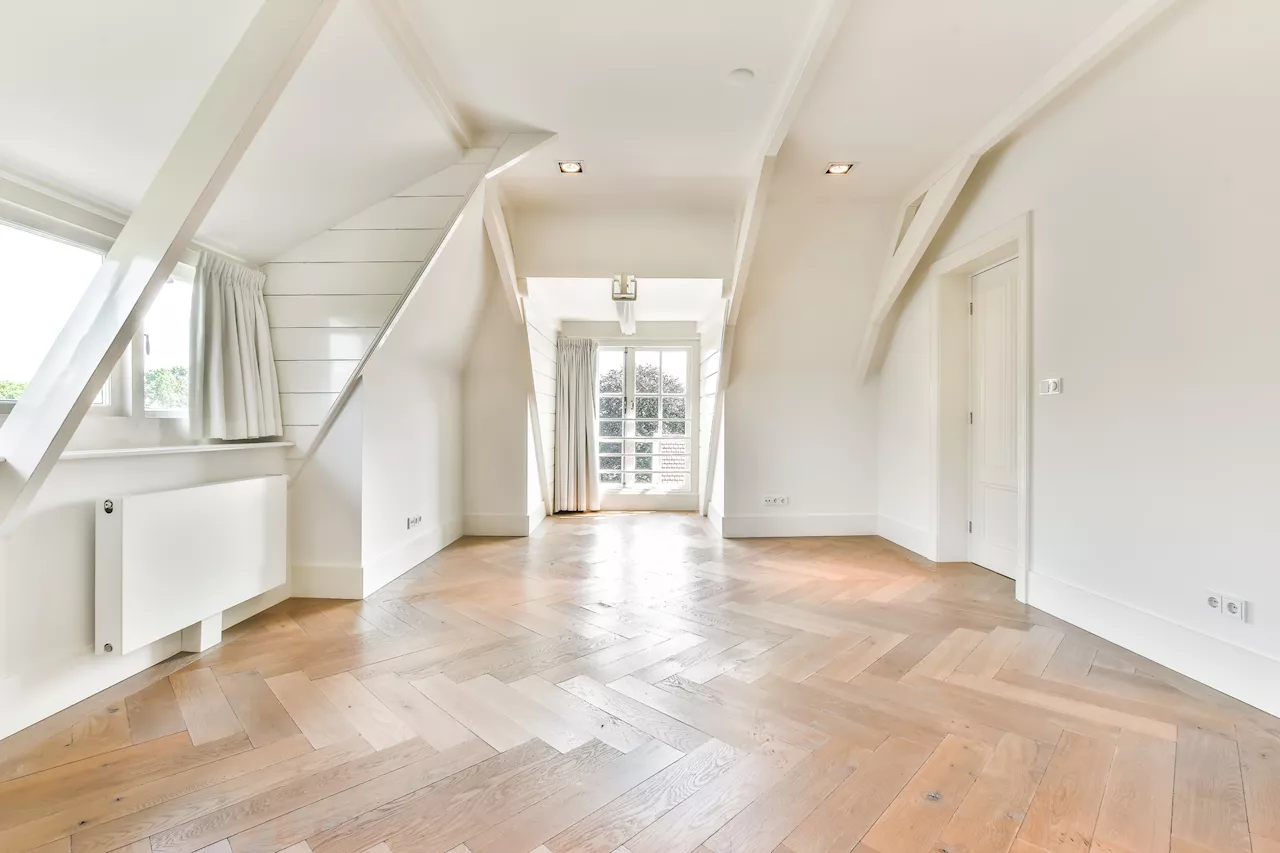 Woman's Transformation of Huge Unused Attic Into Dream Space Goes Viral