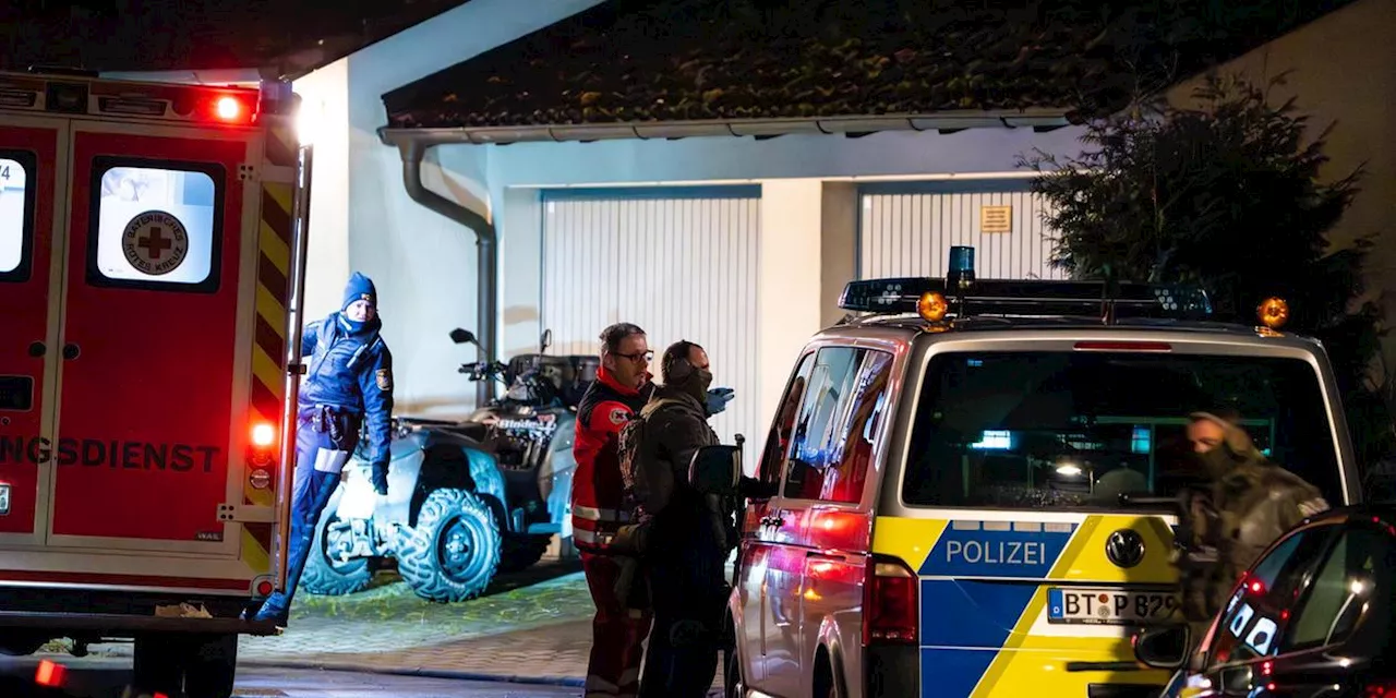 SEK-Einsatz in Franken: Explosion hallt durch Wohngebiet - Mann z&uuml;ckte zuvor Messer