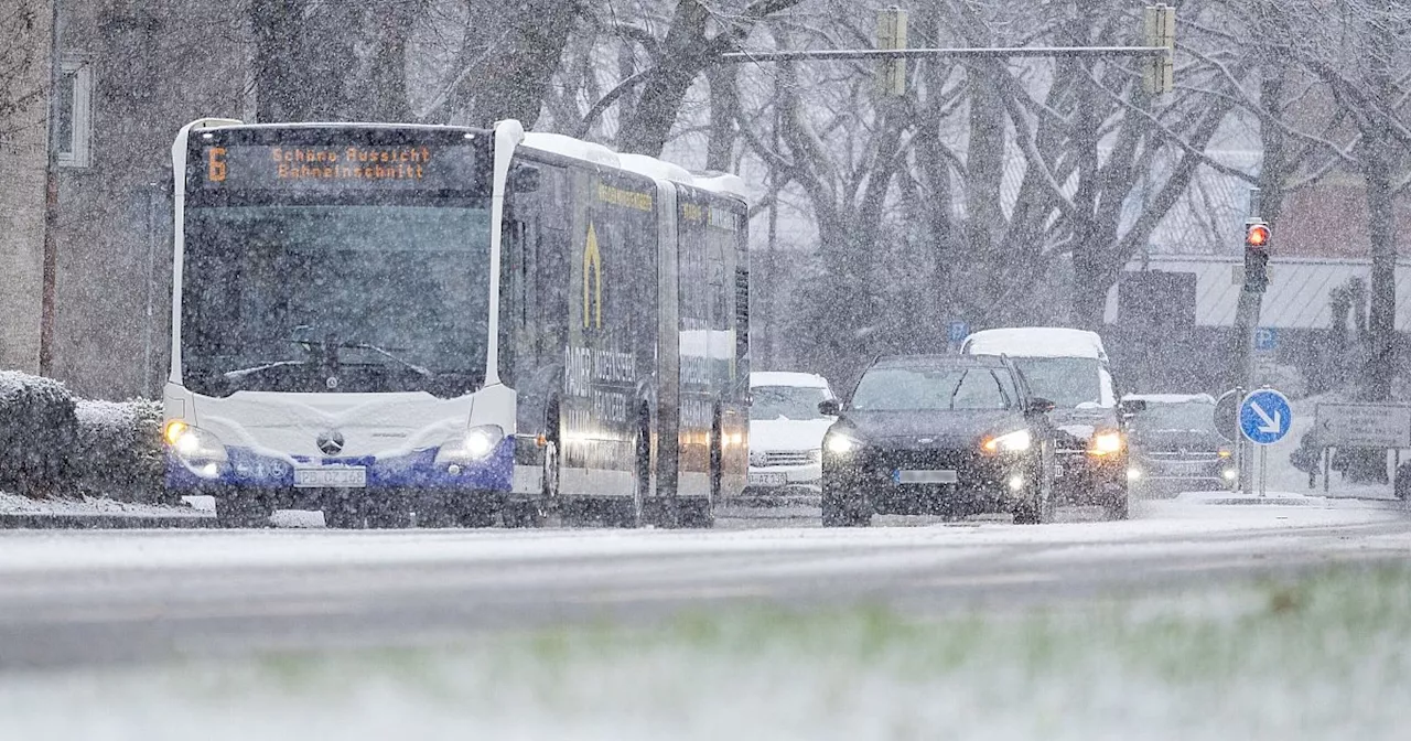 Polizei bilanziert Schneechaos im Kreis Paderborn: 95 Unfälle am Donnerstag