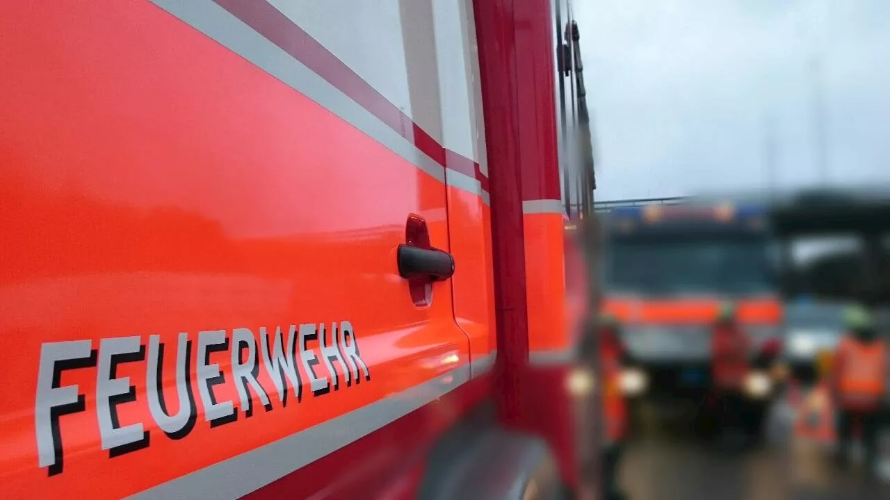 Großbrand in Mehrfamilienhaus in Bülach