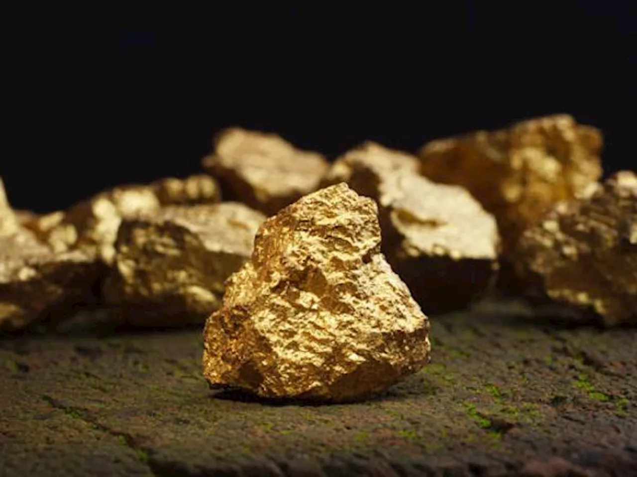 El oro está ganando terreno en el mercado pese a las presiones en Estados Unidos