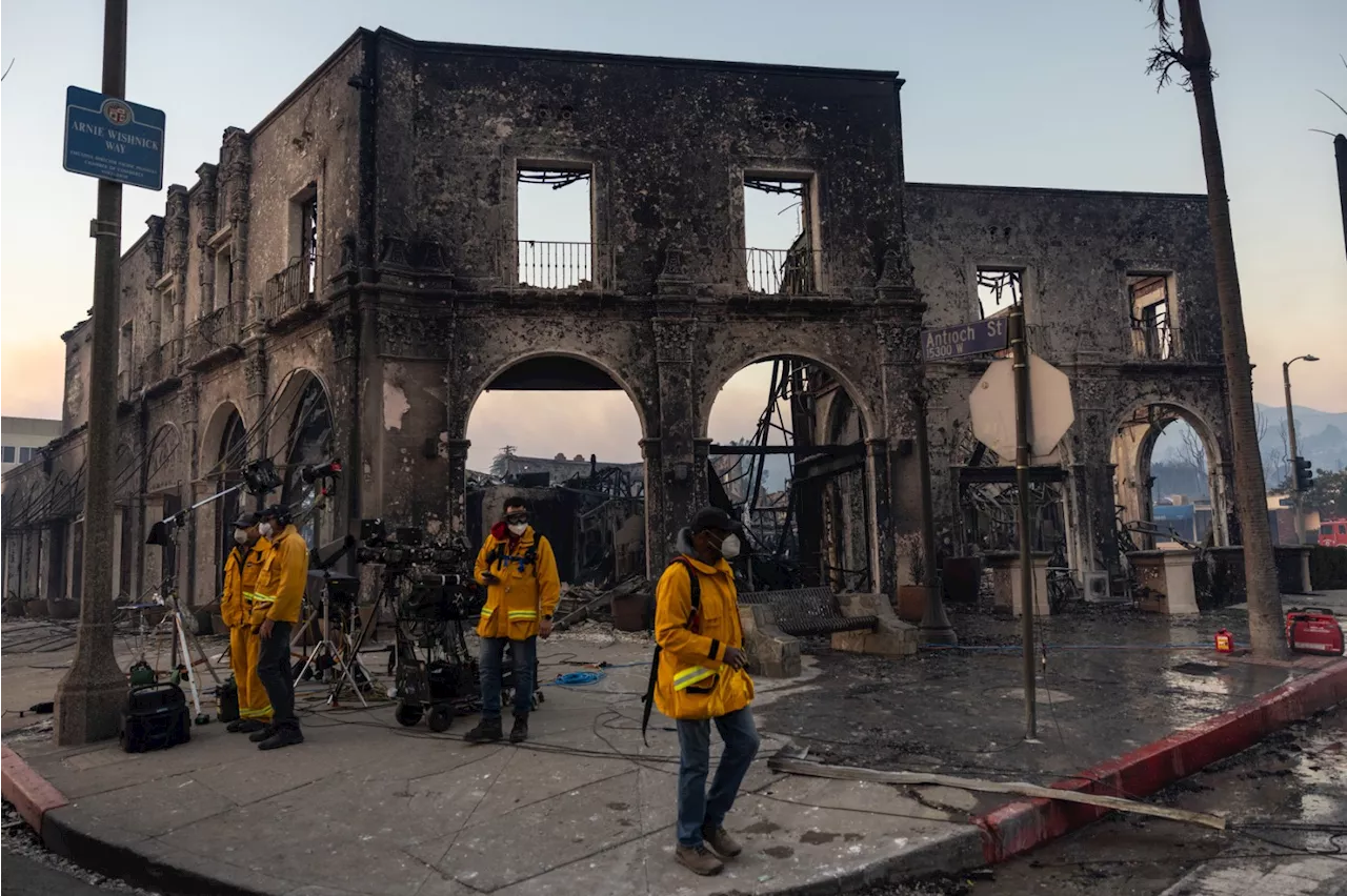 Wildfires Ravage Los Angeles, Fueled by Climate Change and Conspiracy Theories