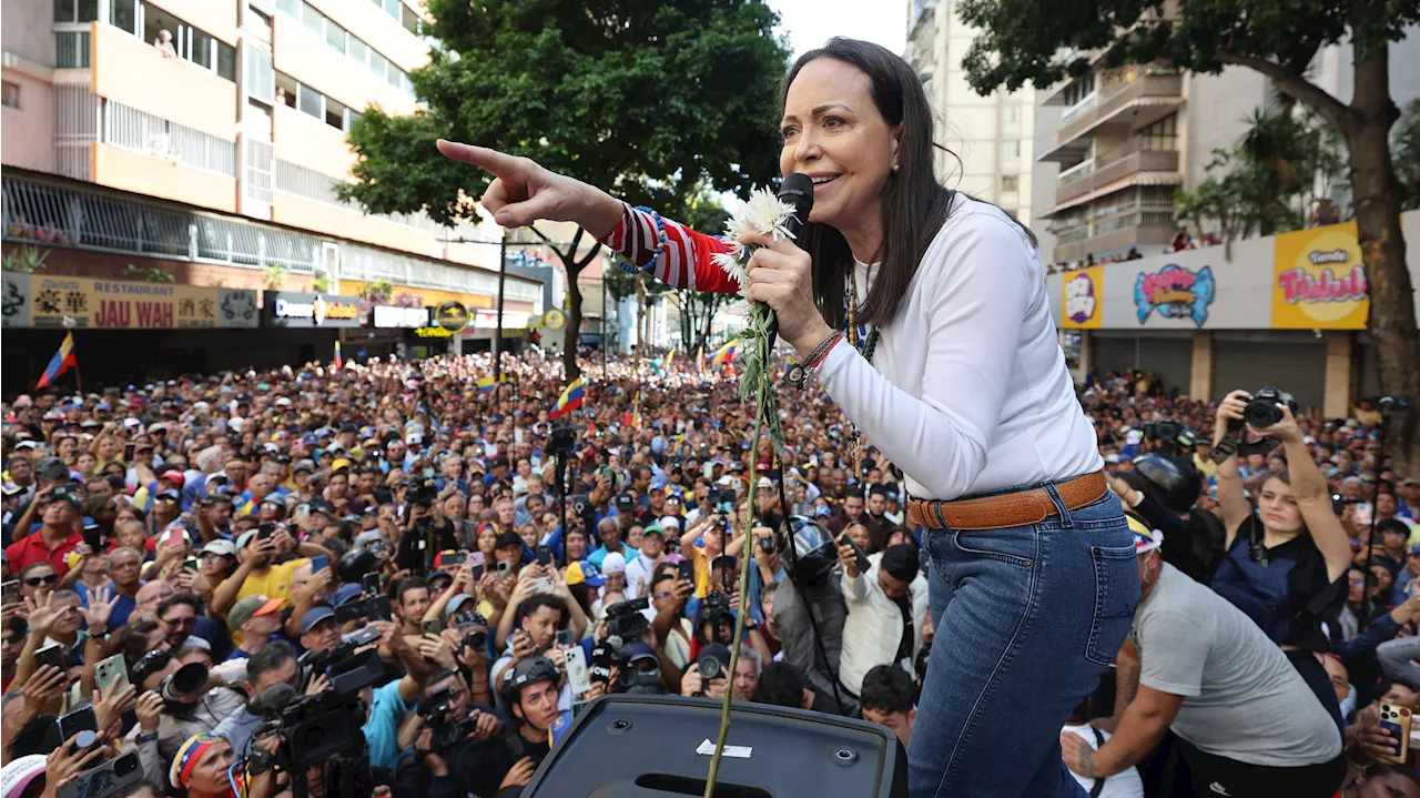 La opositora venezolana María Corina Machado dice que está en un 'lugar seguro' tras pasar más de una hora retenida