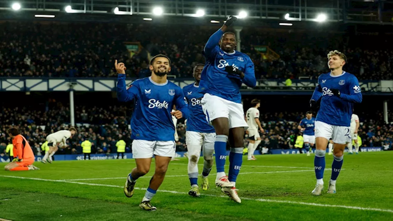 Everton see off Peterborough in FA Cup after Dyche sacking - SABC News - Breaking news, special reports,