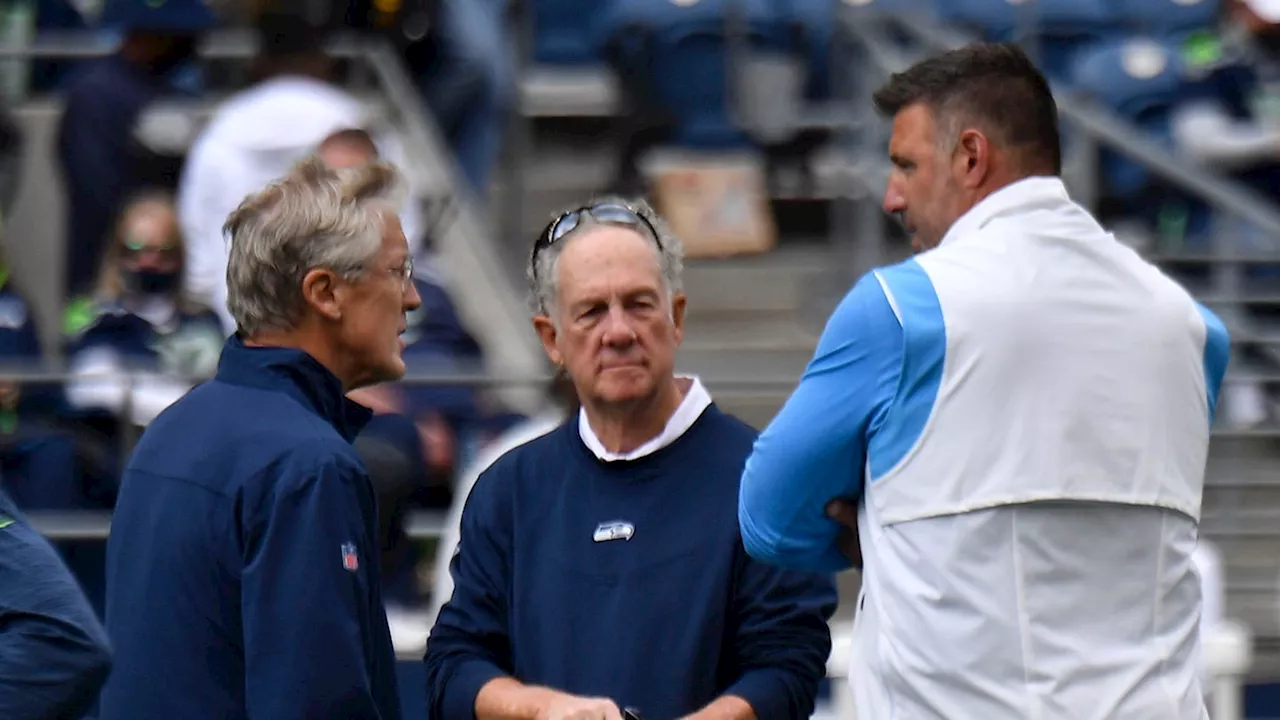 Chicago Bears should pursue Pete Carroll over Mike Vrabel for veteran head coach