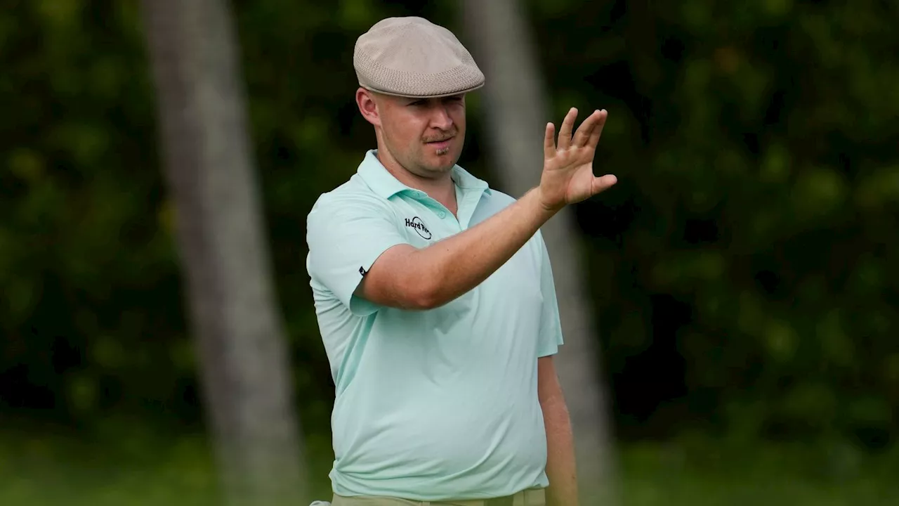 Hall Leads Packed Field at Sony Open in Hawaii