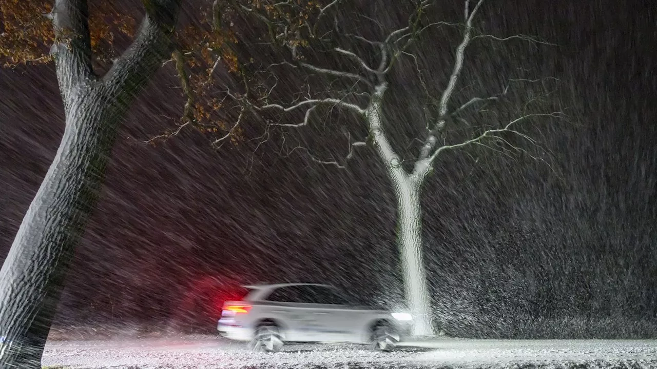 Glatte Straßen: Schnee und Matsch sorgen für Blechschäden