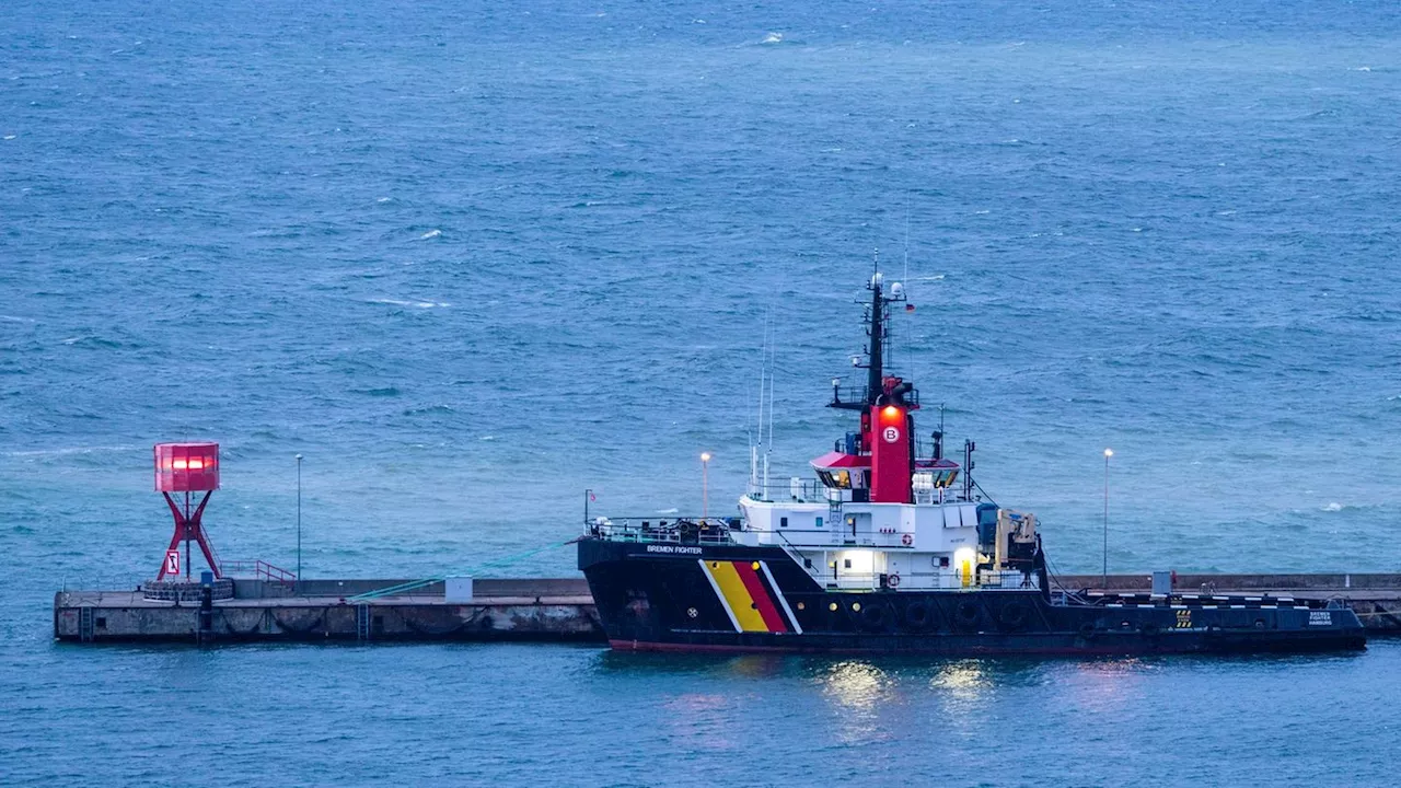 Öltanker treibt vor Rügen: Manövrierunfähiger Öltanker vor Rügen gesichert