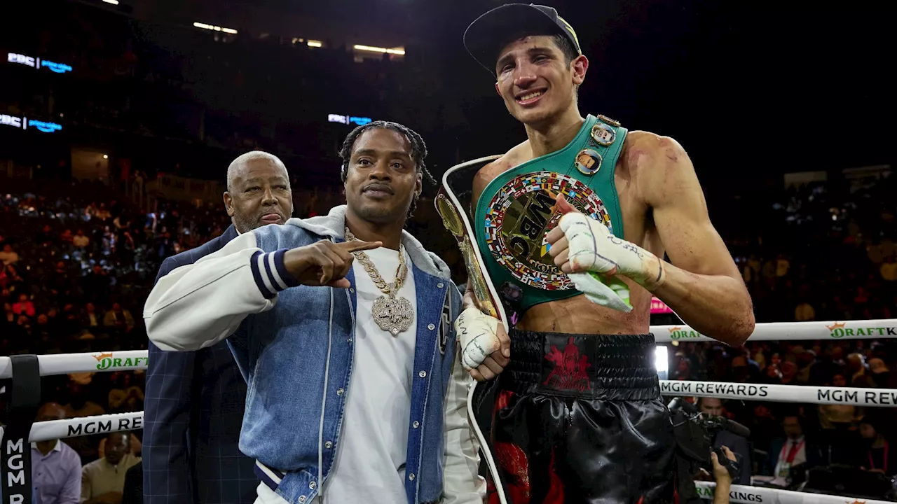 Errol Spence edges closer to new date for world title shot against 6ft 6in giant in first fight since...