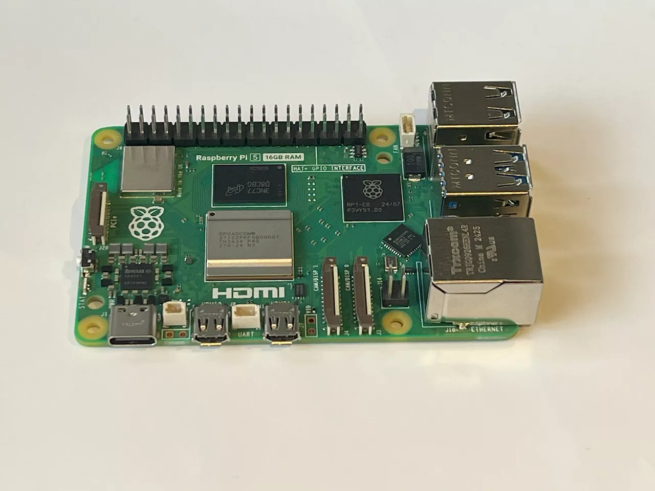 Raspberry Pi 5 16GB: Is the Extra Memory Worth It?