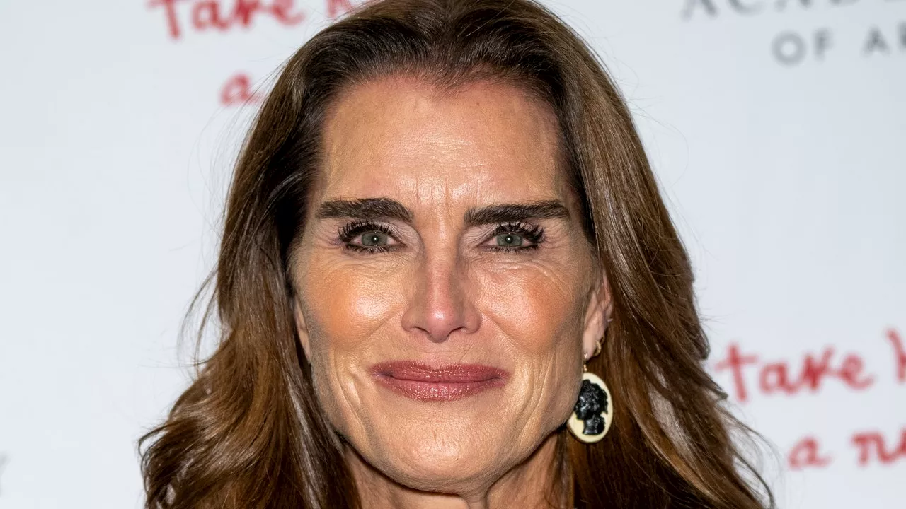 Brooke Shields e l'intervento chirurgico di ringiovanimento vaginale non richiesto: «Una violazione sconcertante»