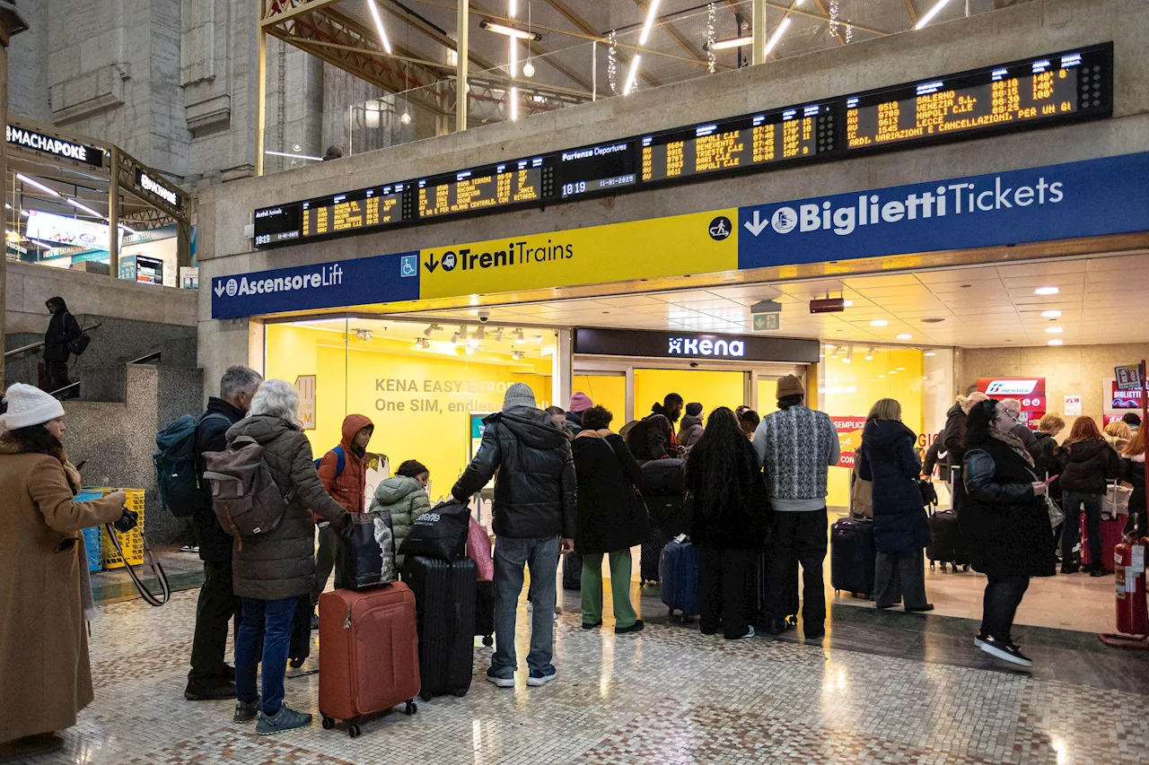 Caos treni, come funzionano rimborsi e indennizzi: risarcimenti, regole